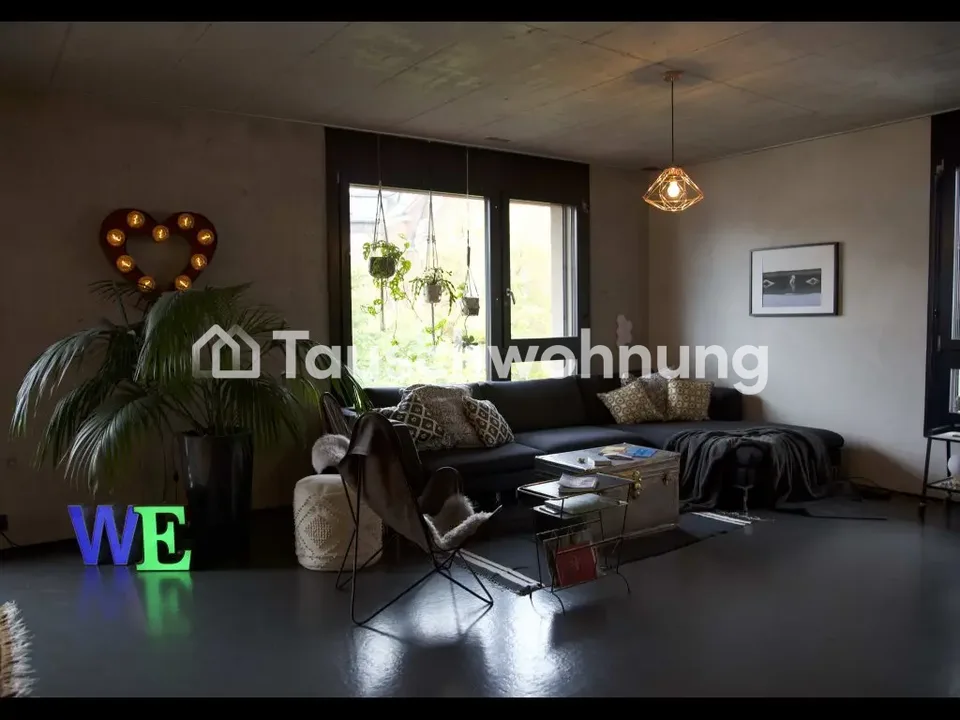 Grosse loftartige 2.5 Zimmer Wohnung Kreis 4 gegen mind. 3.5