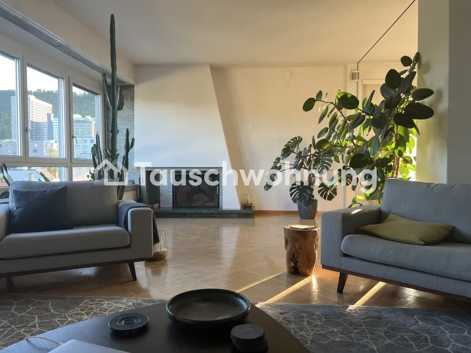Schöne 5.5 Zimmer Altbau Wohnung