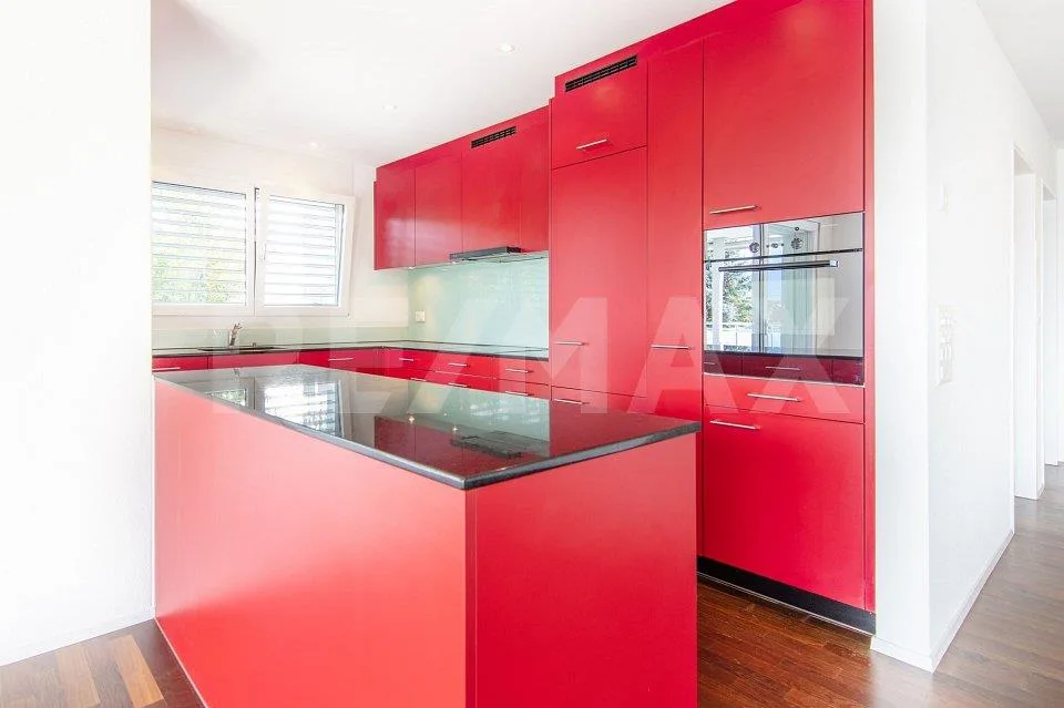 Elegante, helle 3.5-Zi.-Wohnung mit grosser Terrasse und Bergpanoramasicht, 6353 Weggis LU