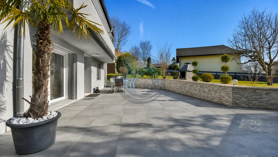 Beautiful renovated individual villa with large land and unobstructed view