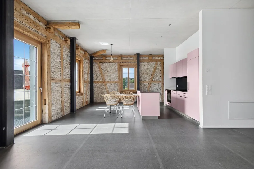 Moderne 3.5-Zi.-Wohnung mit 18 m² Balkon in Bollodingen