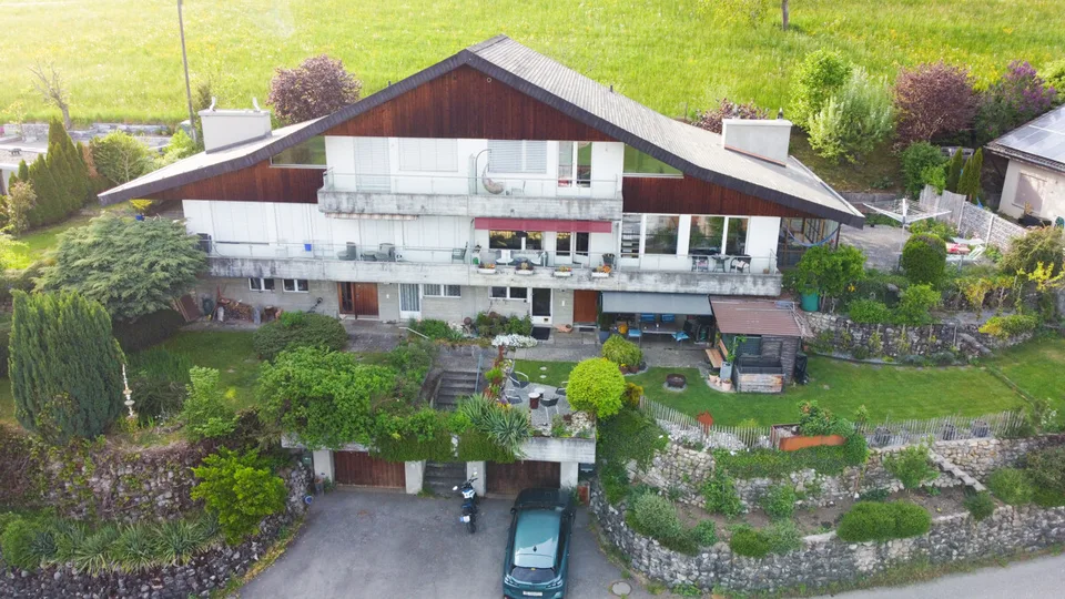 Wohnen mit Weitblick  Zweifamilienhaus mit atemberaubender Alpenaussi