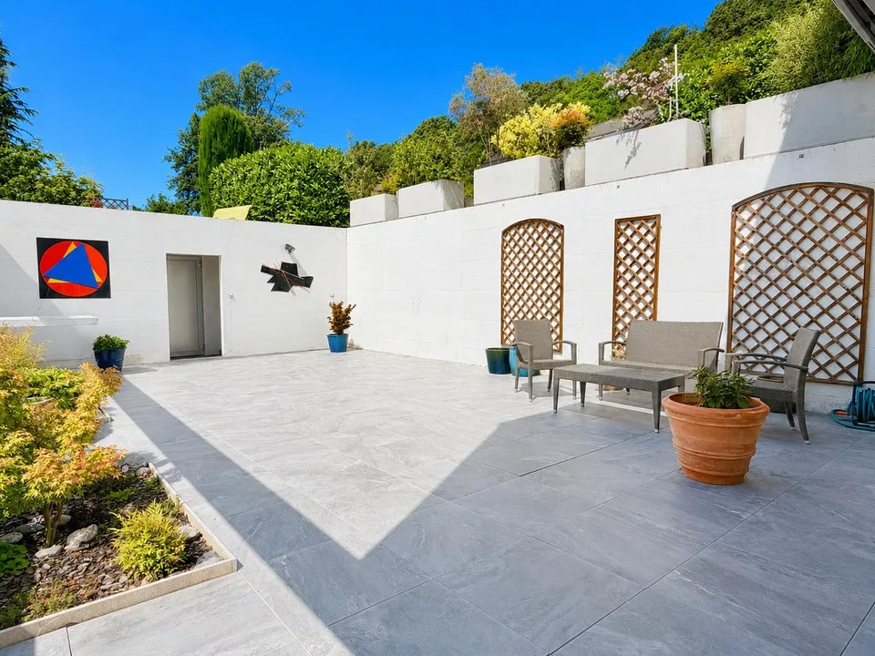 Very beautiful architect villa of 4.5 rooms for rent in Savièse