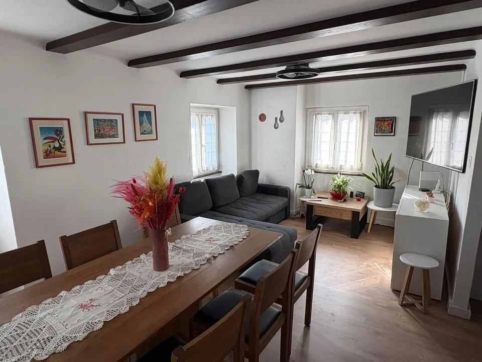 Maison charmante avec espace extérieur au cœur d'Aproz