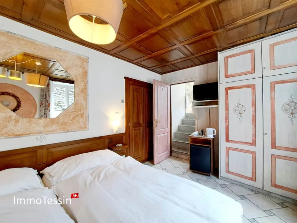 GELEGENHEIT: 20 Zimmer Hotel mit Restaurant - Historischer Luxus in zeitlosem Design aus dem 18. Jahrhundert – Foto 8 von 13