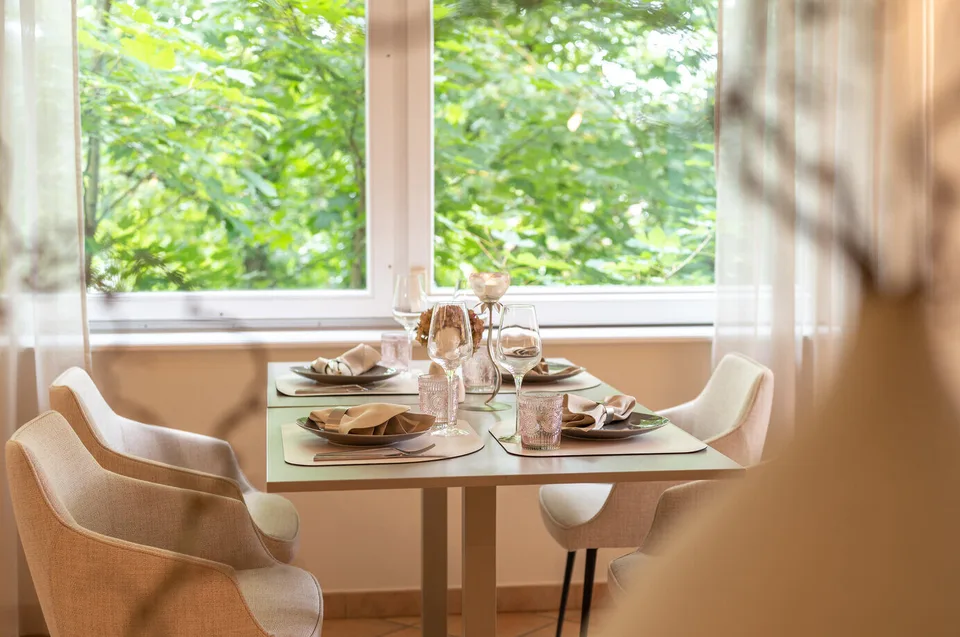 Renommiertes Hotel-Restaurant-Brasserie zu verkaufen in Porrentruy