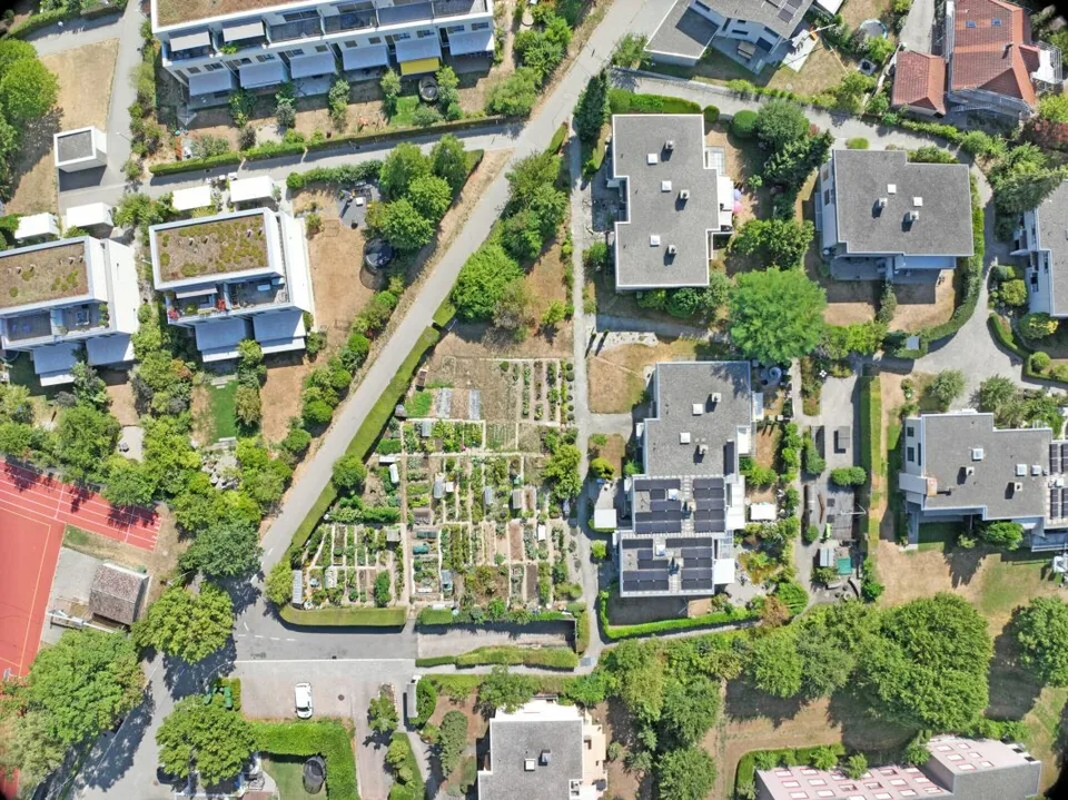 Maison d'angle de 4,5 pièces avec jardin