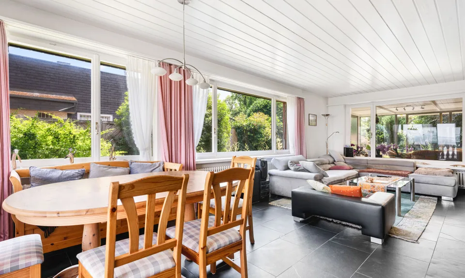 Unique Opportunity - Detached 7-Room Single-Family Home