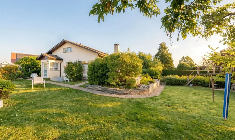 Maison familiale lumineuse avec jardin et potentiel de studio