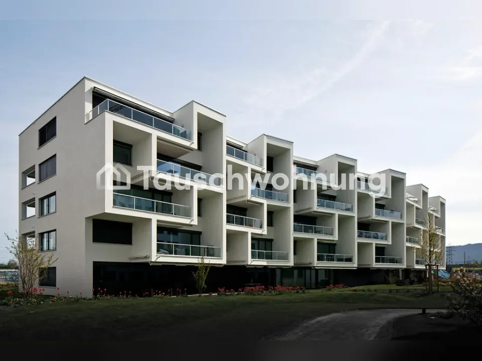 Sonnige Attika 3.5 Zi-Wohnung in Risch-Rotkreuz (Suurstoffi)