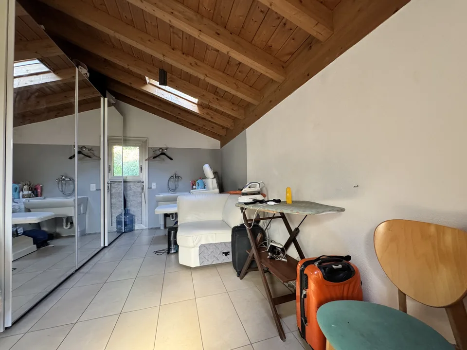 TWIN HOUSE OF 8.5 ROOMS WITH POOL AND LAND IN MELANO