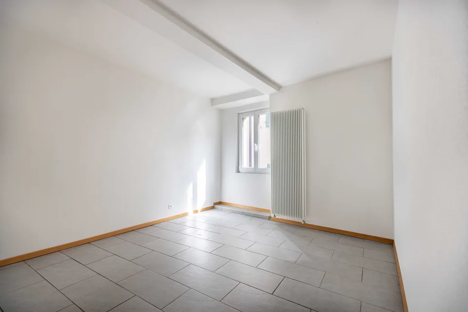 SPACIOUS CORE HOUSE WITH 4 RENOVATED APARTMENTS IN SONVICO