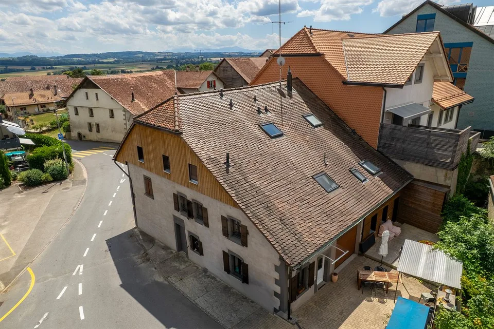 Maison villageoise de 2 appartements à Pailly