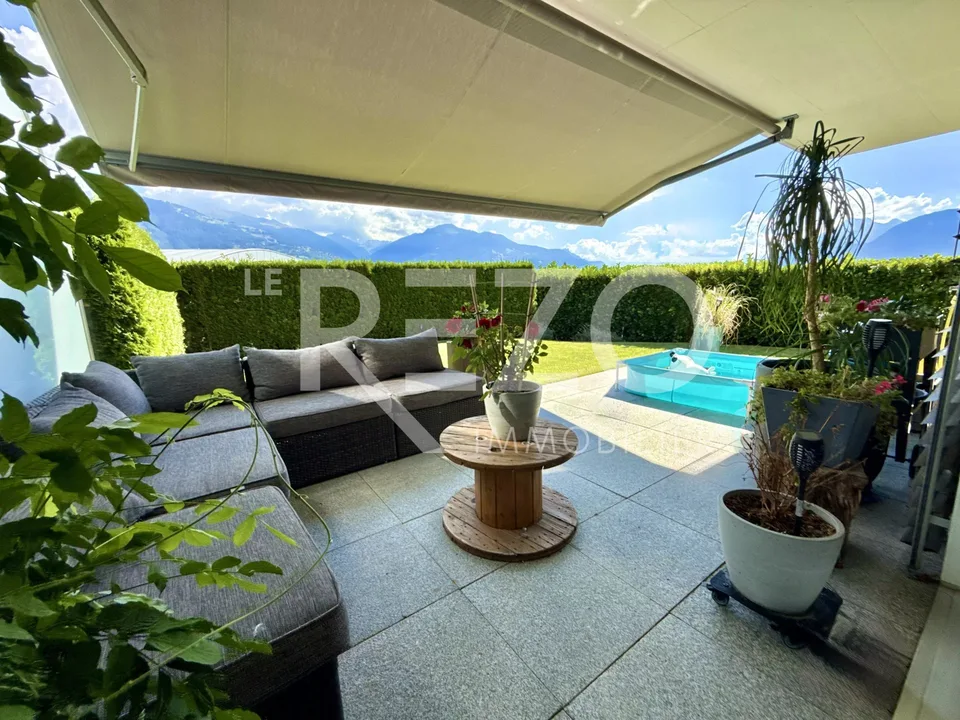 Superbe appartement de 3,5p avec grande terrasse, jardin et vue panoramique. SAVIÈSE, VS
