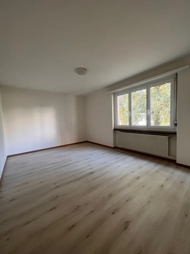 Bright and Cozy Apartment in a Quiet Neighborhood