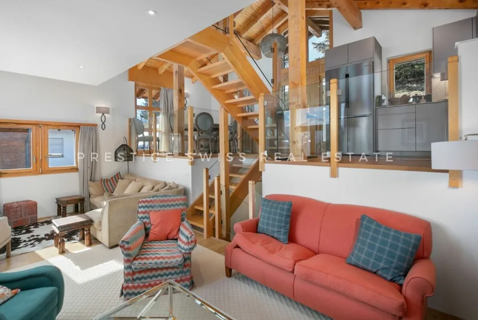 Family chalet or bright pied-à-terre in Anzère
