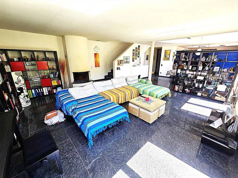 Spacious Single-Family House in Castione