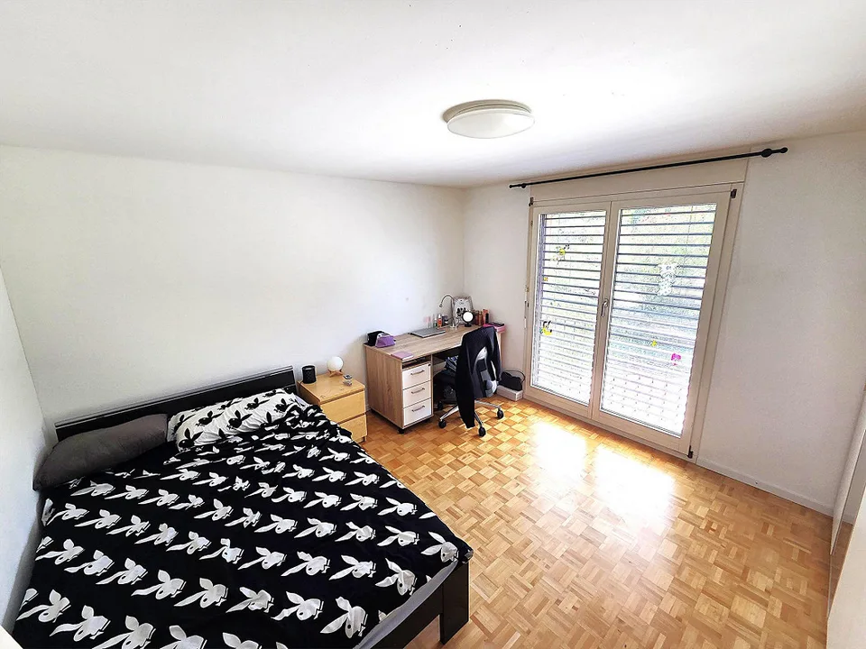 Spacious Single-Family House in Castione