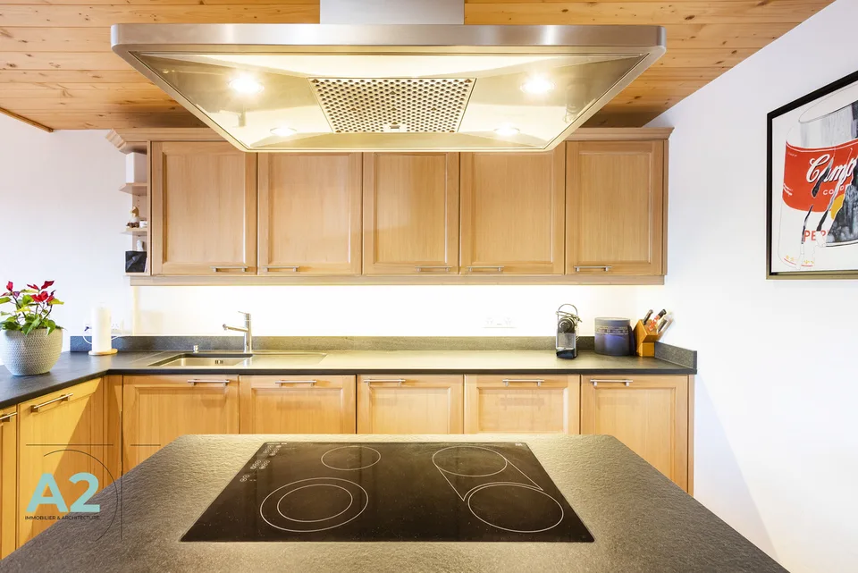Chalet con vista mozzafiato sulla valle e le Alpi