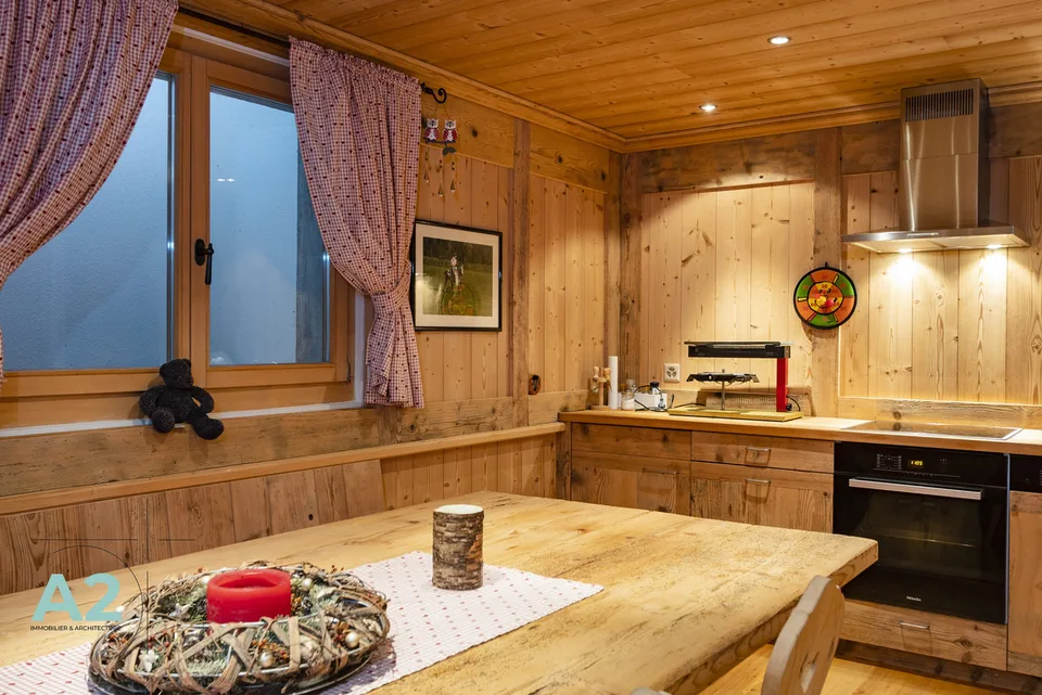 Chalet con vista mozzafiato sulla valle e le Alpi