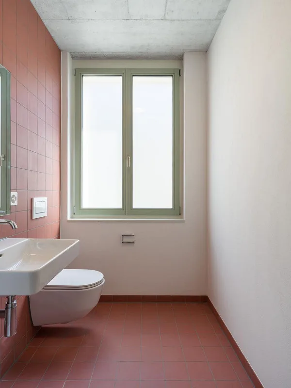 Modern 3.5-room new apartment with seasonal room in the old town
