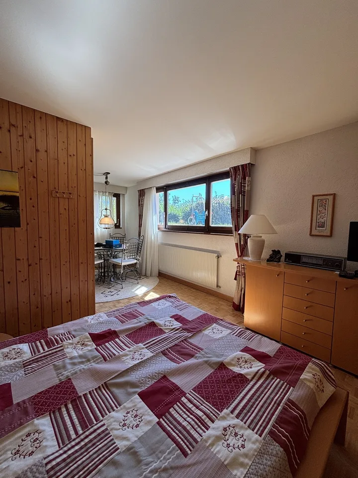 Charming house with panoramic views and private studio