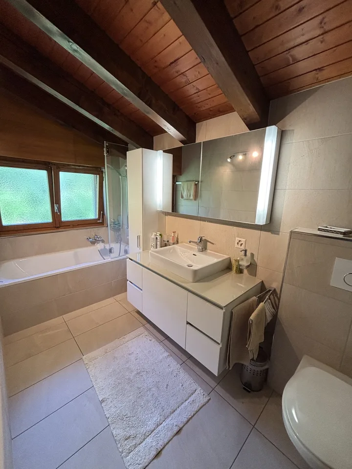 Charming house with panoramic views and private studio