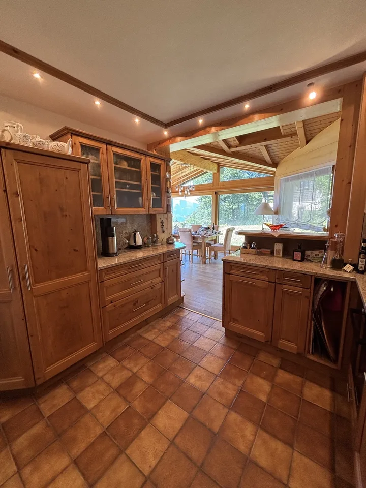 Charming house with panoramic views and private studio