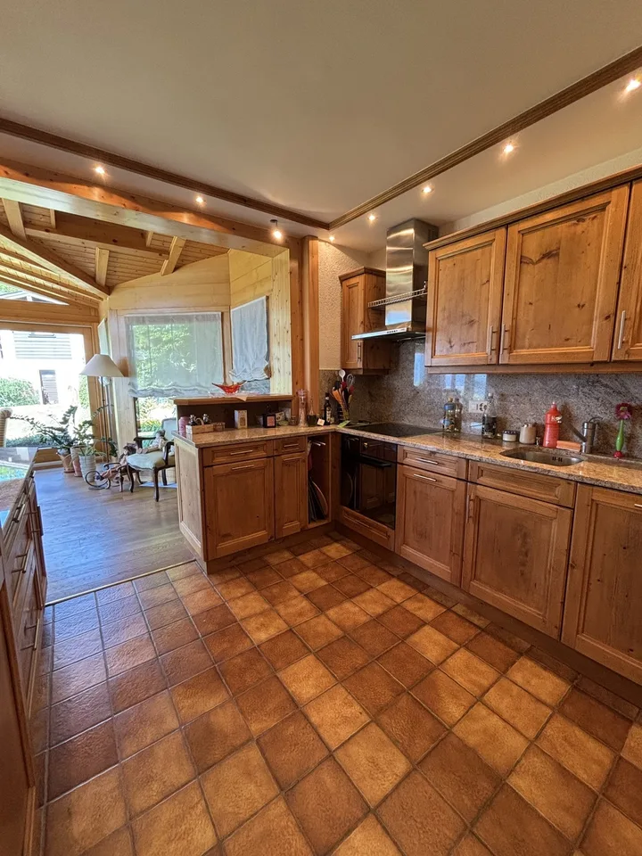 Charming house with panoramic views and private studio
