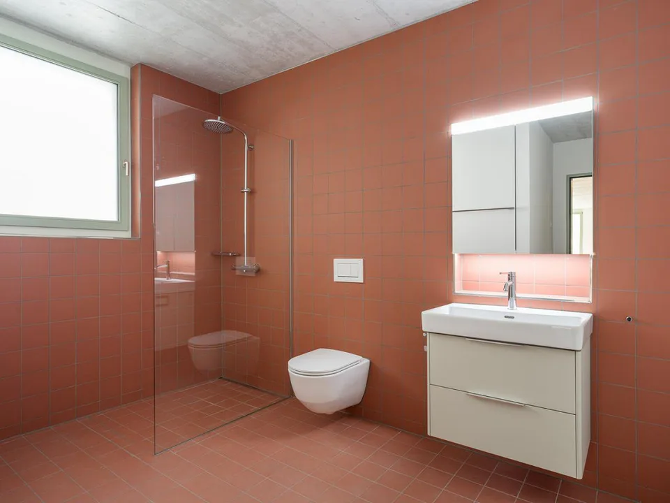 Modern 3.5-room new apartment with seasonal room in the old town
