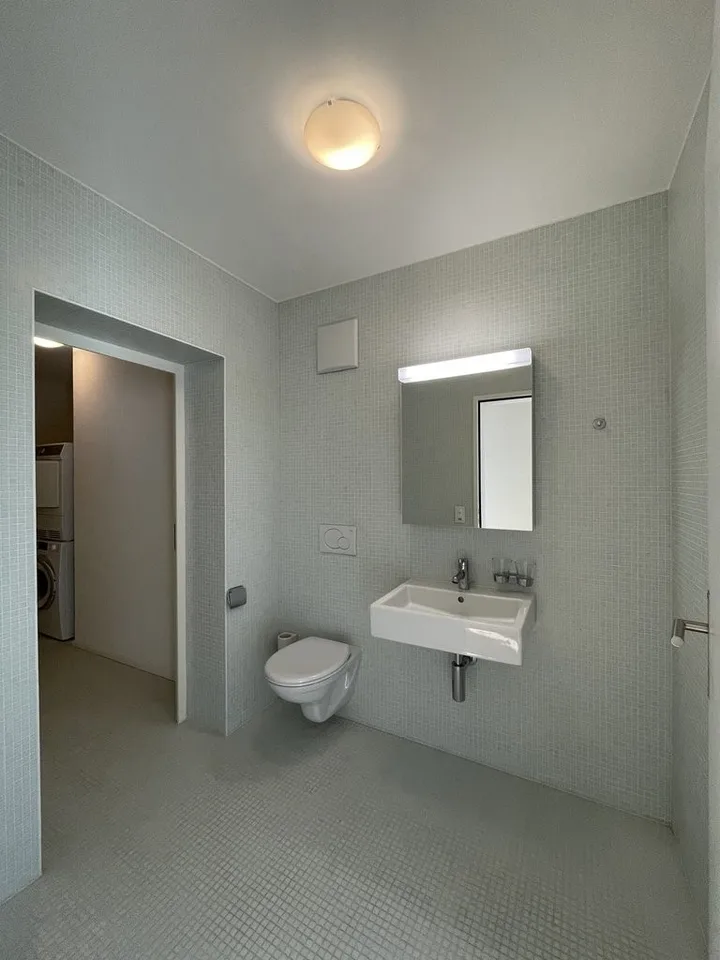 Lichtdurchflutete Lage über den Dächern - 3.5 Zimmer im 6. OG – Foto 9 von 10