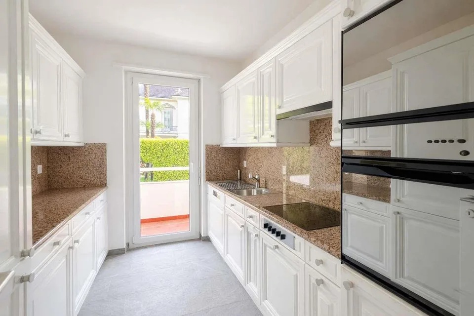 Muralto - Elegante appartamento di 4,5 locali con 150 m2 e vista lago