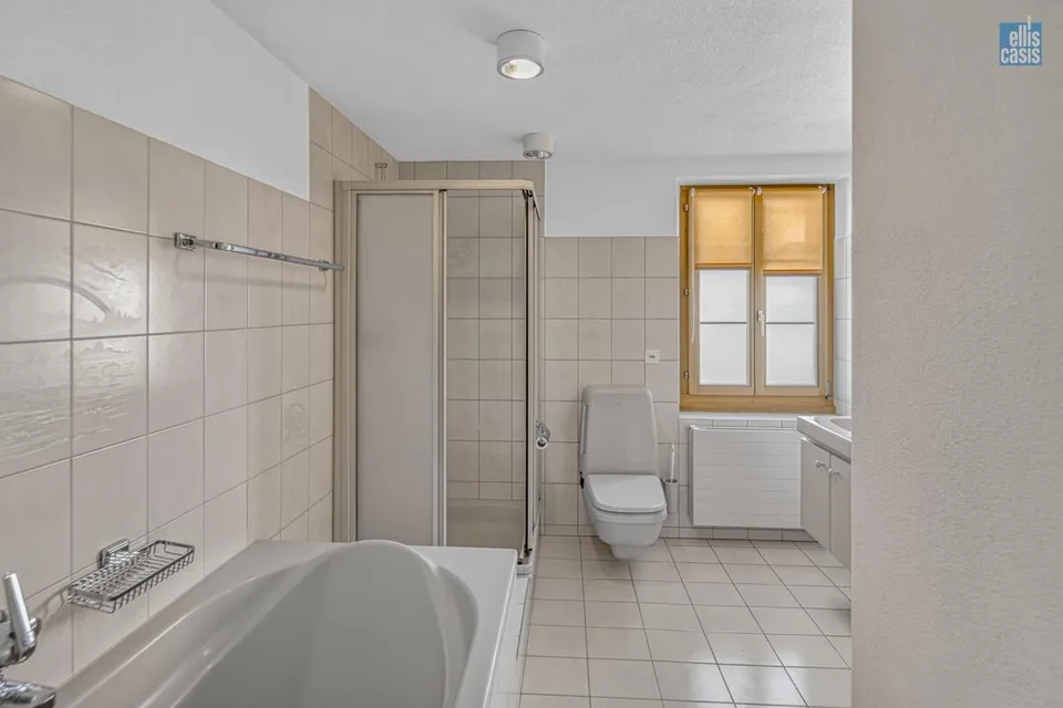 Incantevole gioiello di casa Flarz con giardino idilliaco