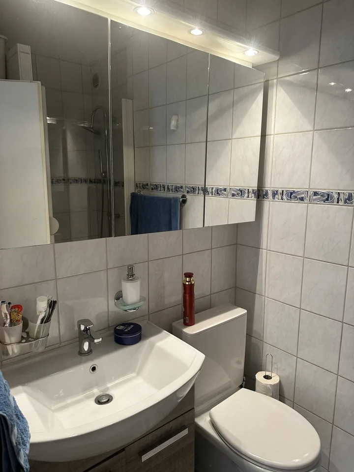 Marly 3,5 Zimmer + 1 Tiefgaragenstellplatz + 1 Außenstellplatz – Foto 9 von 11