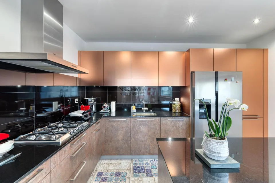 Appartement im Dachgeschoss - hell - En DDP