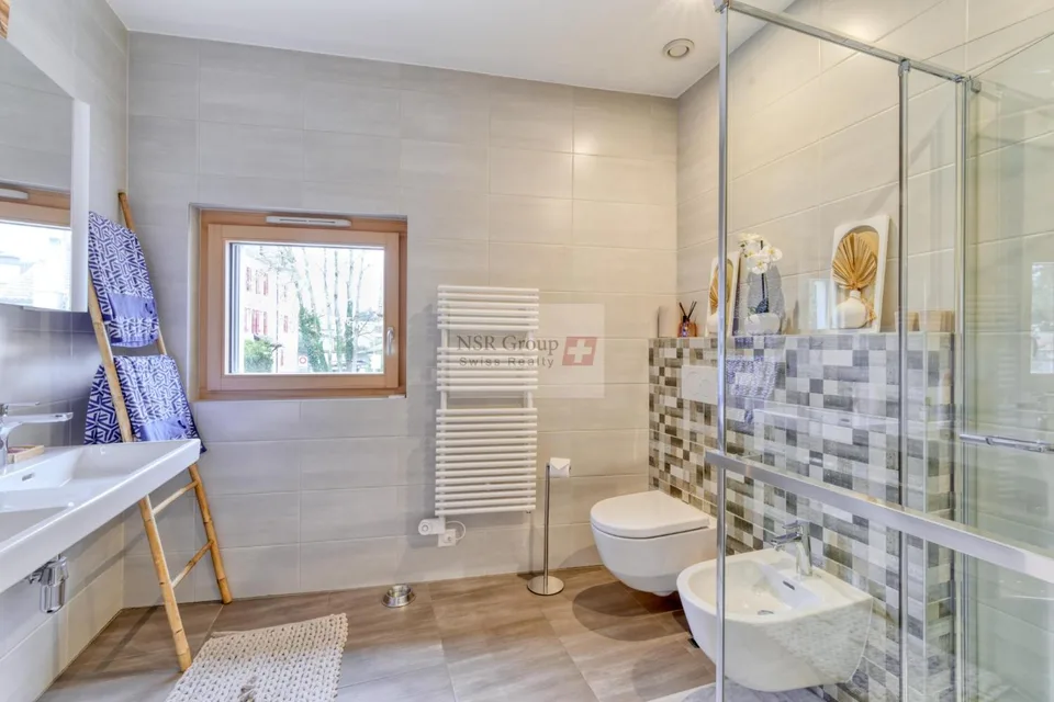 Appartement im Dachgeschoss - hell - En DDP