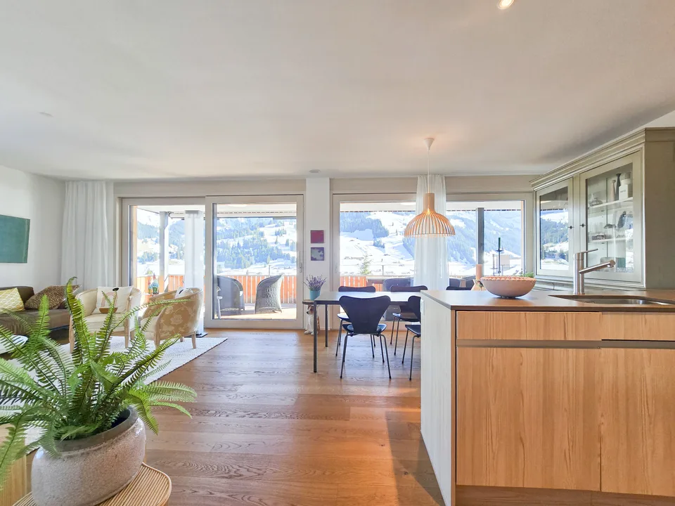 NUR ALS ERSTWOHNSITZ - Moderne 4.5-Zimmer-Wohnung im 1. OG