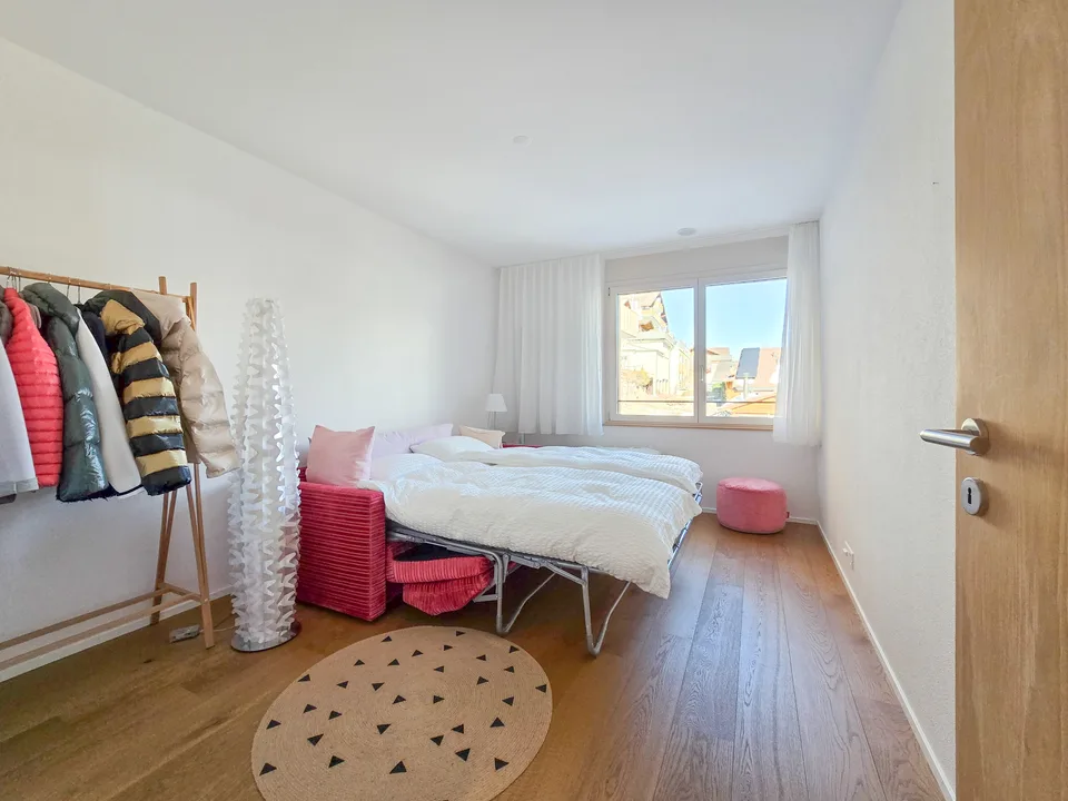 NUR ALS ERSTWOHNSITZ - Moderne 4.5-Zimmer-Wohnung im 1. OG