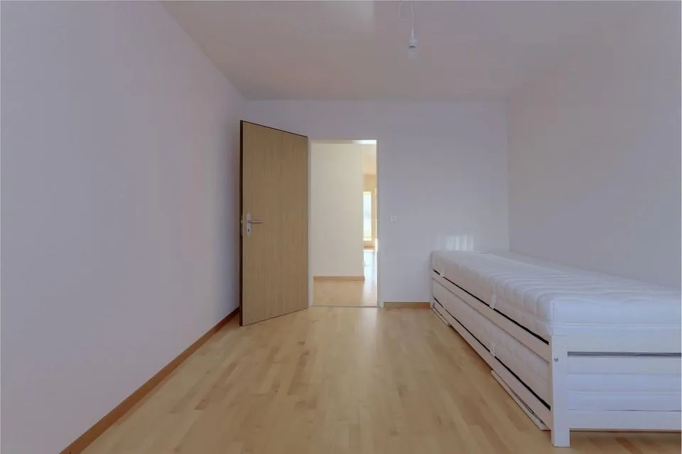 Stilvolle 4½-Zimmerwohnung mit beheiztem Bastelraum an beliebter Lage in Bolligen