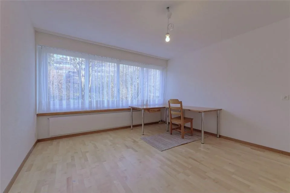 Stilvolle 4½-Zimmerwohnung mit beheiztem Bastelraum an beliebter Lage in Bolligen