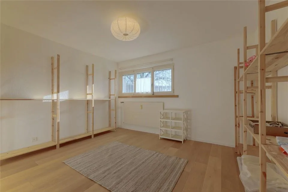 Stilvolle 4½-Zimmerwohnung mit beheiztem Bastelraum an beliebter Lage in Bolligen