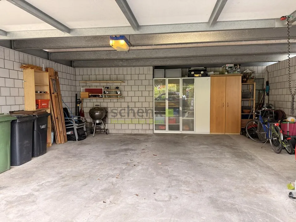 5.5-ROOM SINGLE-FAMILY HOUSE WITH HEATED CONSERVATORY AND GARDEN IDYLL