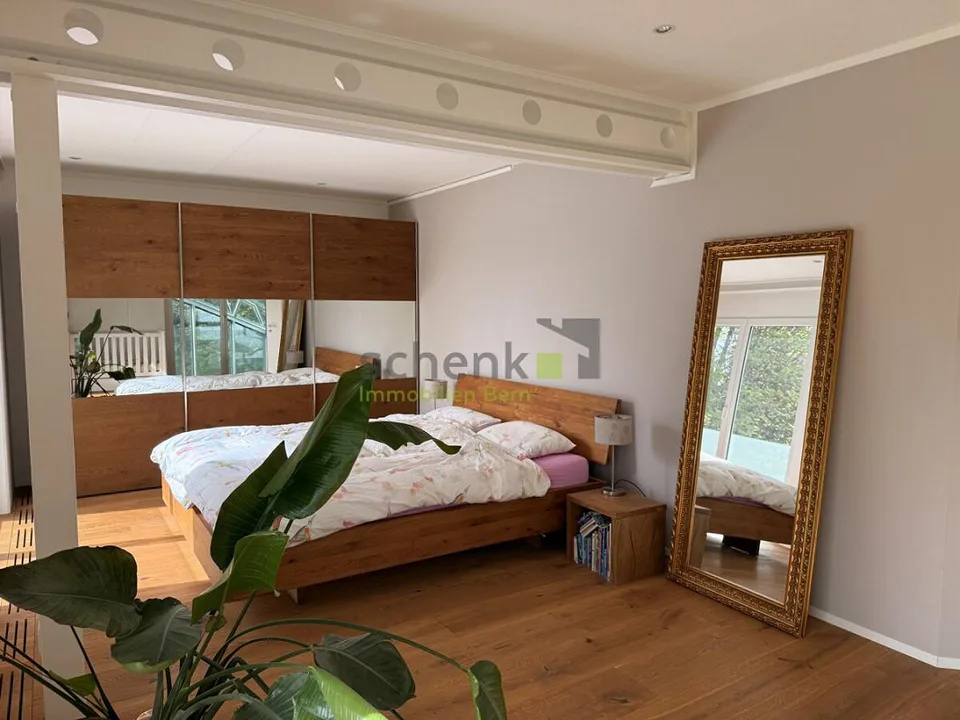 5.5-ROOM SINGLE-FAMILY HOUSE WITH HEATED CONSERVATORY AND GARDEN IDYLL