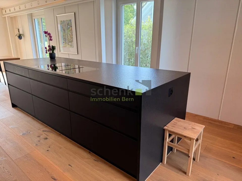 5.5-ROOM SINGLE-FAMILY HOUSE WITH HEATED CONSERVATORY AND GARDEN IDYLL