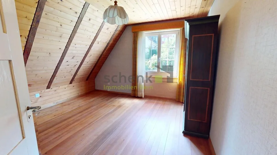 Charming Single-Family Home with Garden