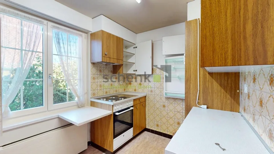 Charming Single-Family Home with Garden