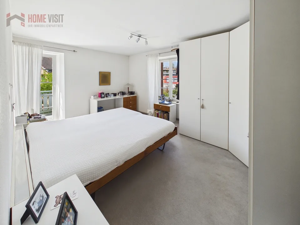 Stilvolle 3.5-Zimmer-Wohnung mit grossem Balkon
