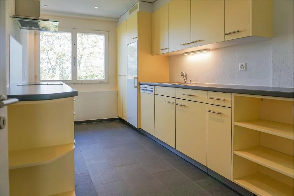 Living in a beautiful quiet location in Spiegel near Bern