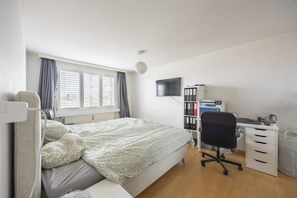 Apartment package with potential including ancillary properties four condominiums