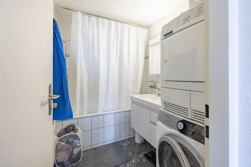Apartment package with potential including ancillary properties four condominiums
